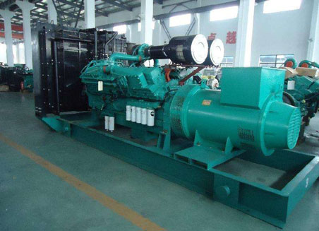 平南800kw康明斯柴油发电机组图片 平南800kw康明斯柴油发电机组图片